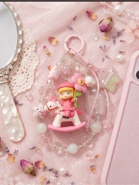 Custom keychain/phone charm